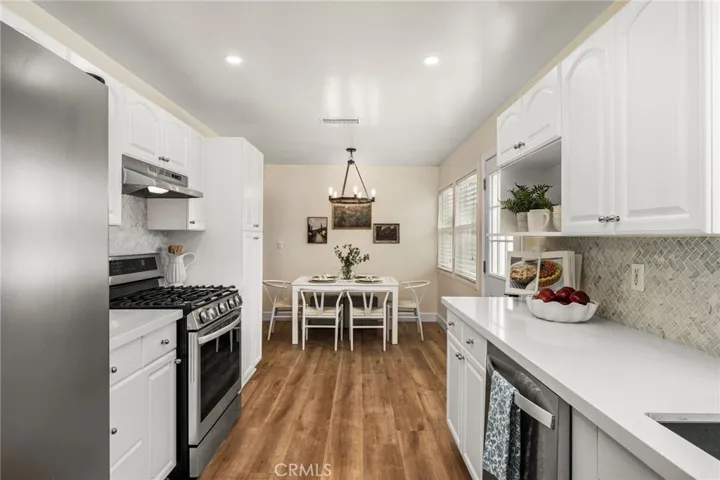 944 W Acacia Avenue, Orange, California 92868