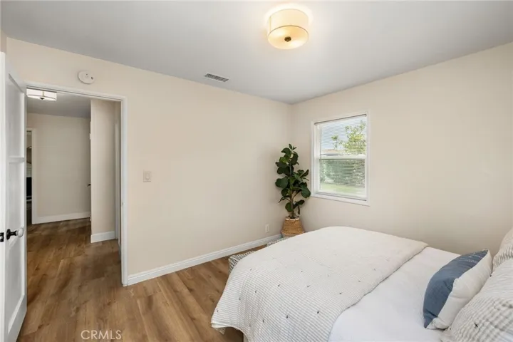 944 W Acacia Avenue, Orange, California 92868
