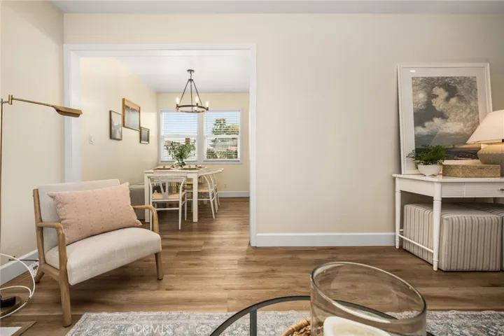 944 W Acacia Avenue, Orange, California 92868