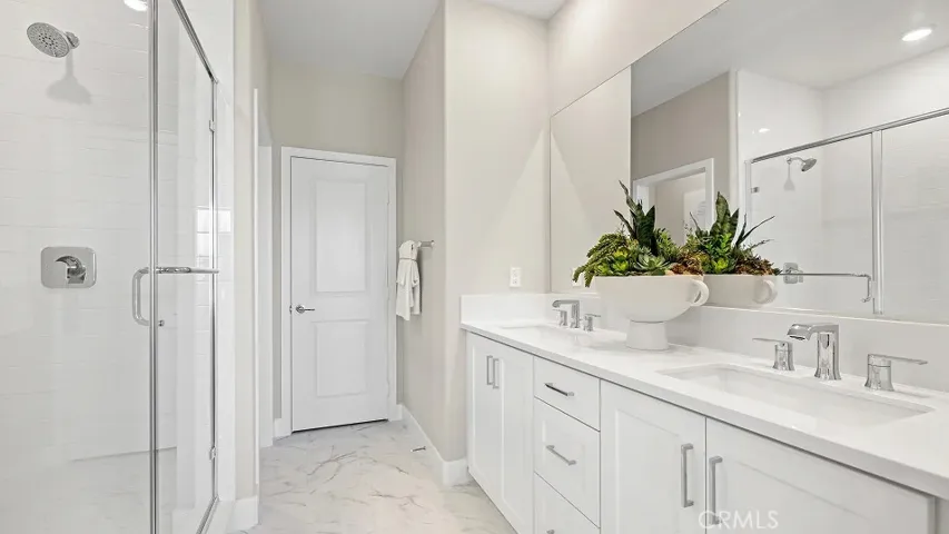 Photos shown are of model only- not actual homesite.