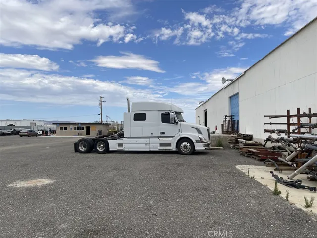 Zoning Allows Trucking