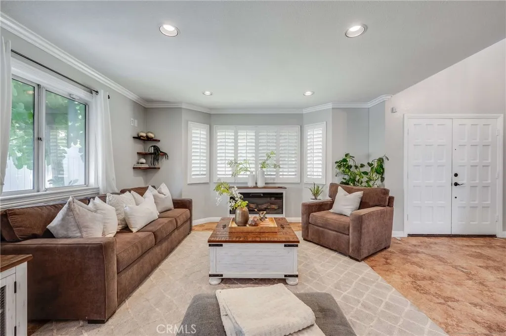Spacious Formal Living Room and Double Door Entry