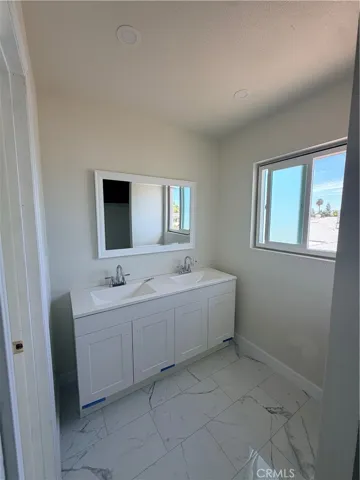 Ensuite bathroom