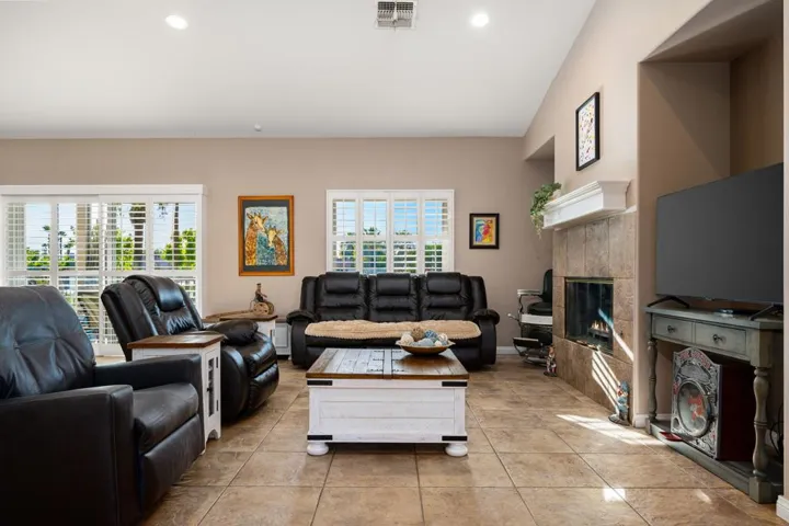 45371 Crystal Springs