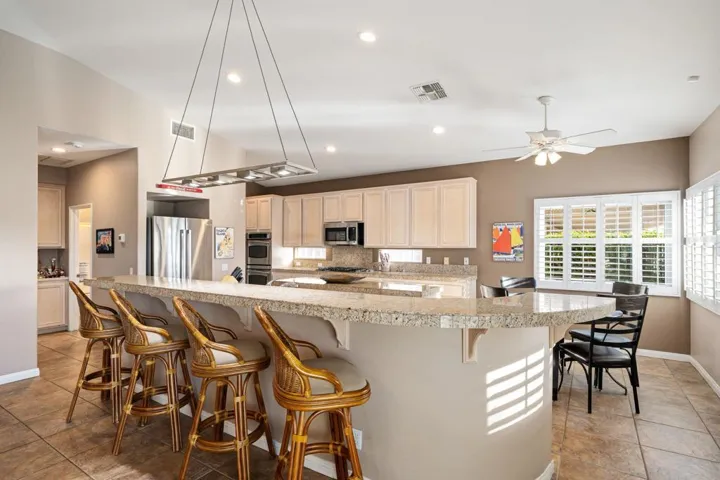 45371 Crystal Springs