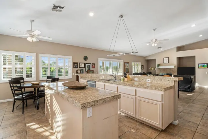 45371 Crystal Springs