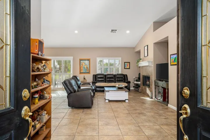 45371 Crystal Springs