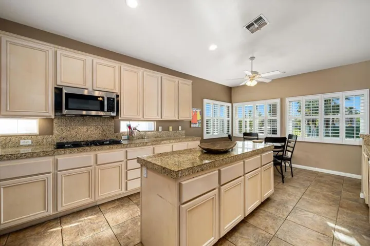 45371 Crystal Springs