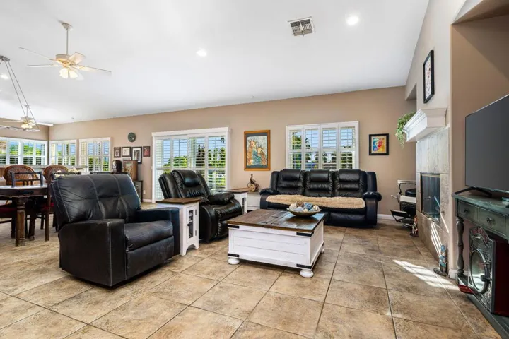 45371 Crystal Springs