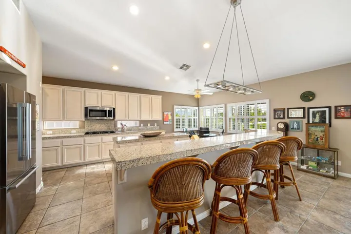 45371 Crystal Springs