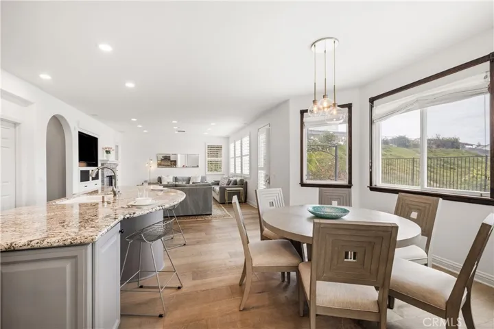 Open floor plan connecting kitchen and family room
