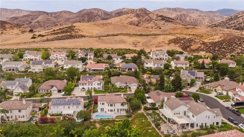 Neighborhood and foothill surroundings