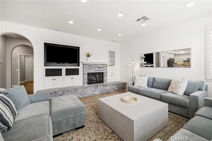Comfortable family room perfect for entertaining