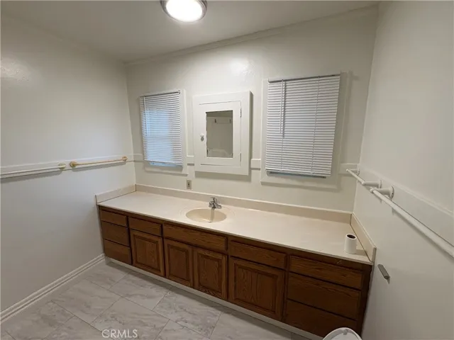 894 S Los Robles Avenue, Pasadena, California 91106