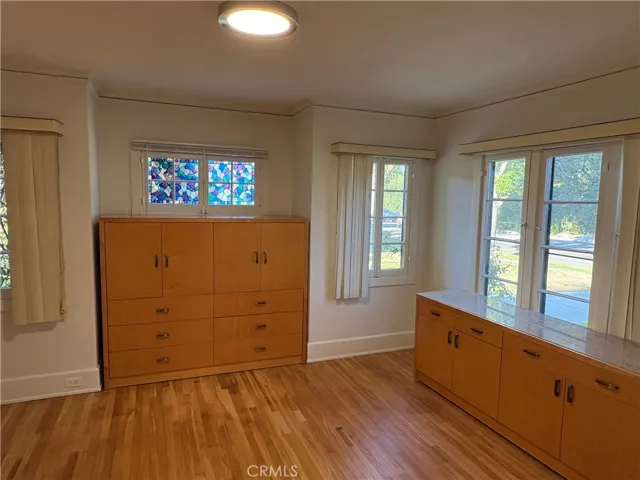 894 S Los Robles Avenue, Pasadena, California 91106