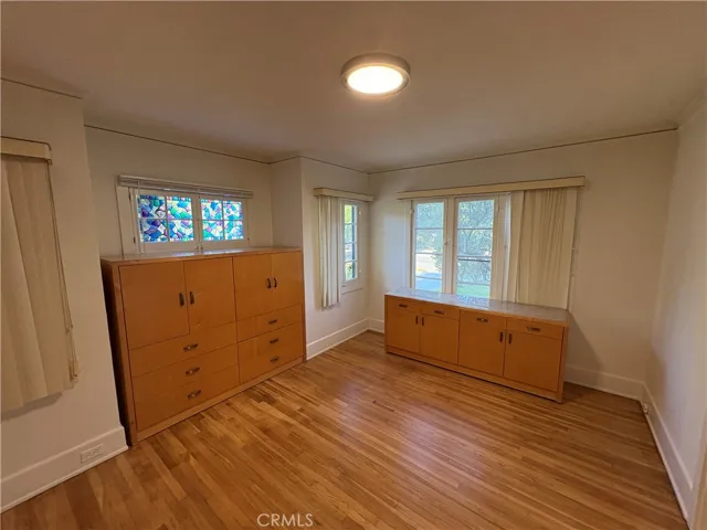 894 S Los Robles Avenue, Pasadena, California 91106