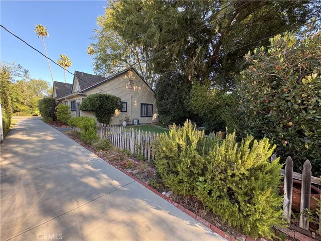894 S Los Robles Avenue, Pasadena, California 91106