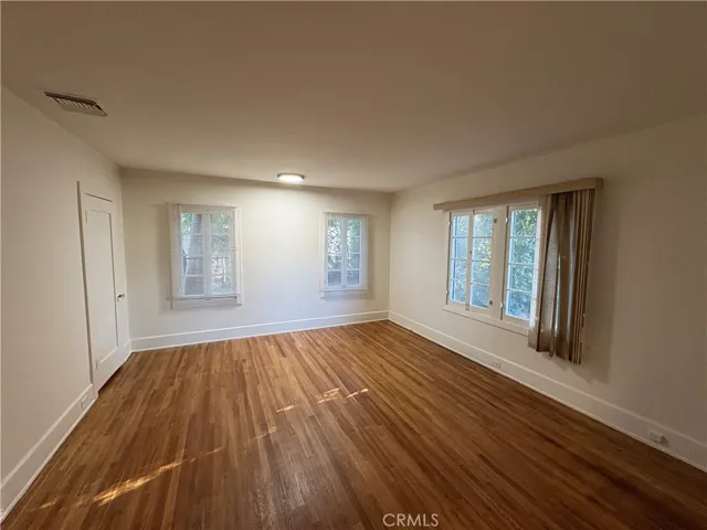 894 S Los Robles Avenue, Pasadena, California 91106