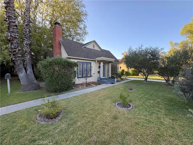 894 S Los Robles Avenue, Pasadena, California 91106