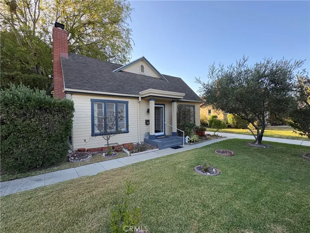 894 S Los Robles Avenue, Pasadena, California 91106