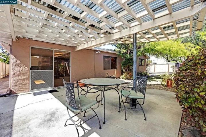 2324 Dolores Ct, Pinole, California 94564