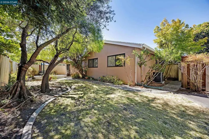 2324 Dolores Ct, Pinole, California 94564