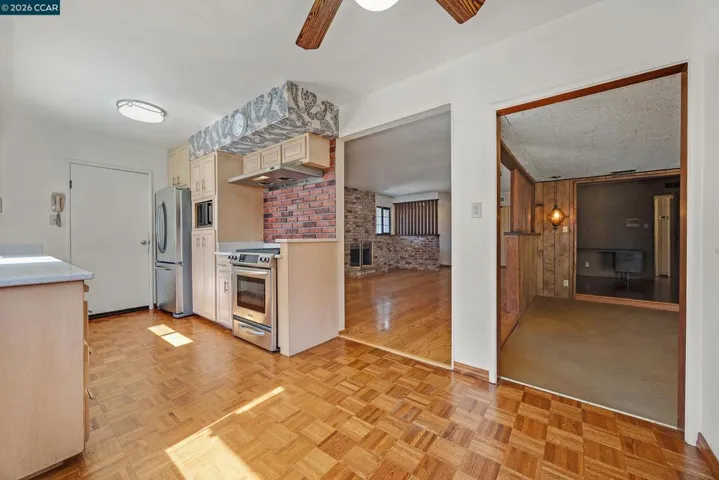 2324 Dolores Ct, Pinole, California 94564