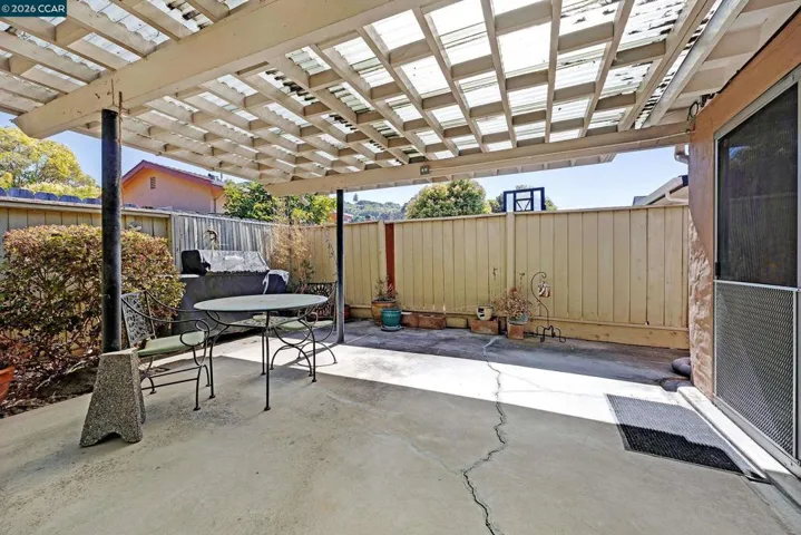 2324 Dolores Ct, Pinole, California 94564