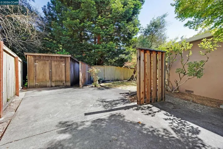 2324 Dolores Ct, Pinole, California 94564