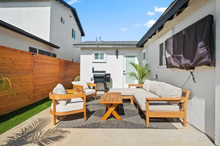5118 Constitution Road, San Diego, California 92117
