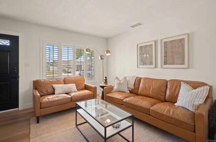 5118 Constitution Road, San Diego, California 92117