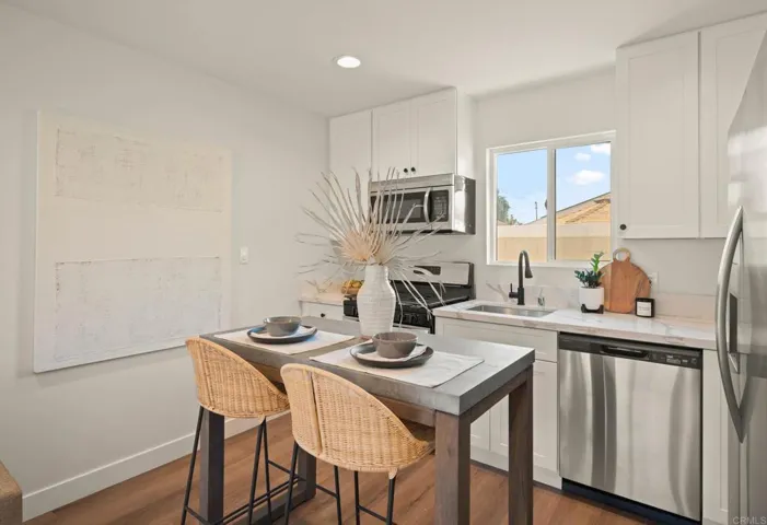 5118 Constitution Road, San Diego, California 92117