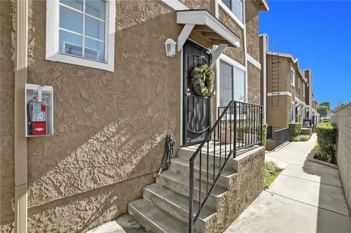 1304 S Mayflower Avenue A, Monrovia, California 91016