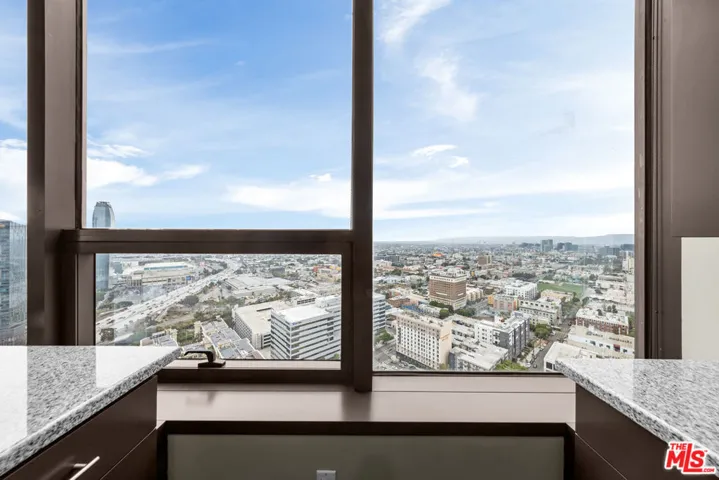 1100 Wilshire Boulevard 2411, Los Angeles, California 90017
