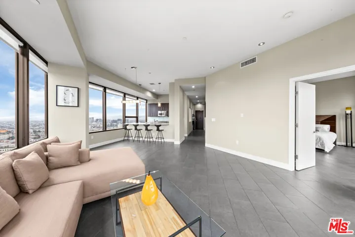 1100 Wilshire Boulevard 2411, Los Angeles, California 90017