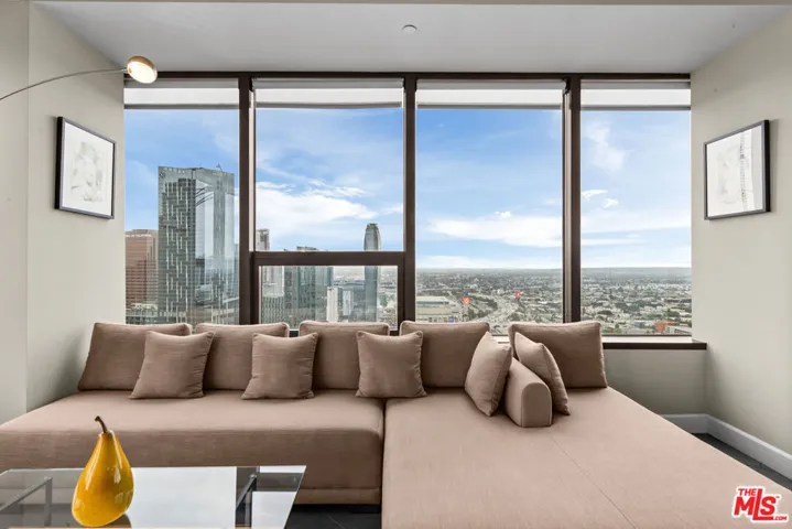 1100 Wilshire Boulevard 2411, Los Angeles, California 90017
