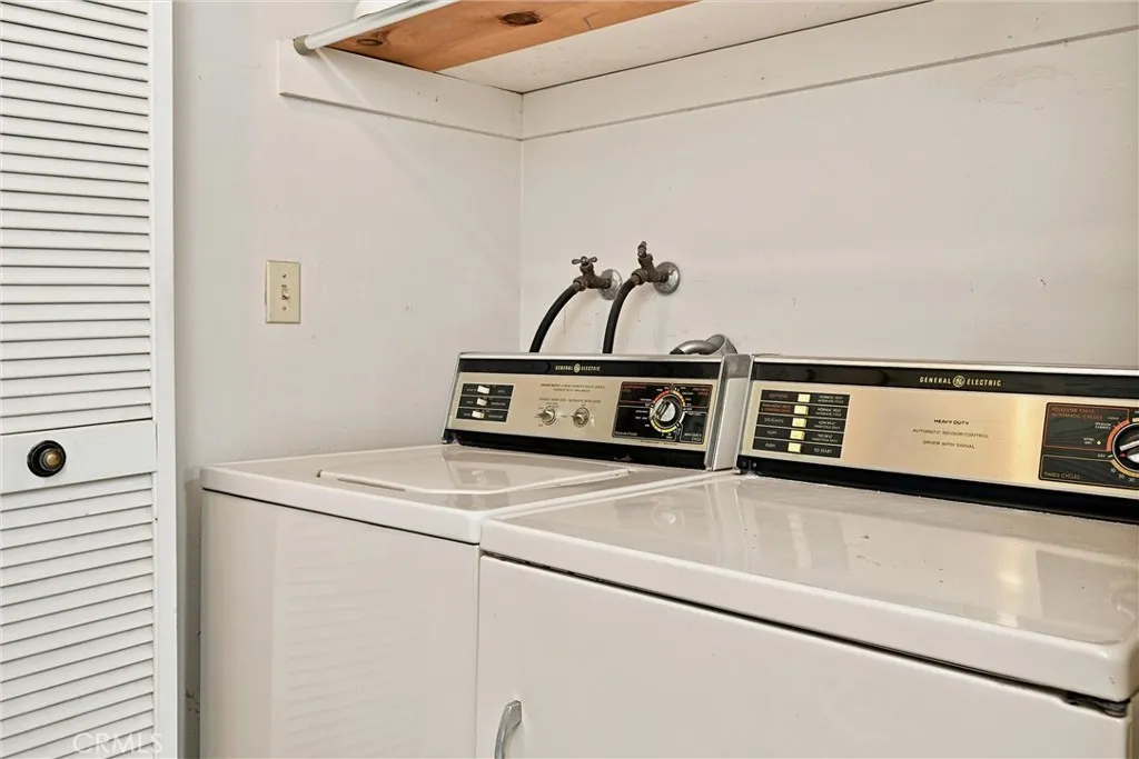 Laundry area in the hall.