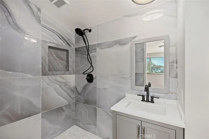 17 Vista Encanta, San Clemente, California 92672