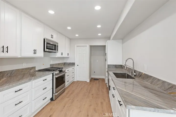 17 Vista Encanta, San Clemente, California 92672