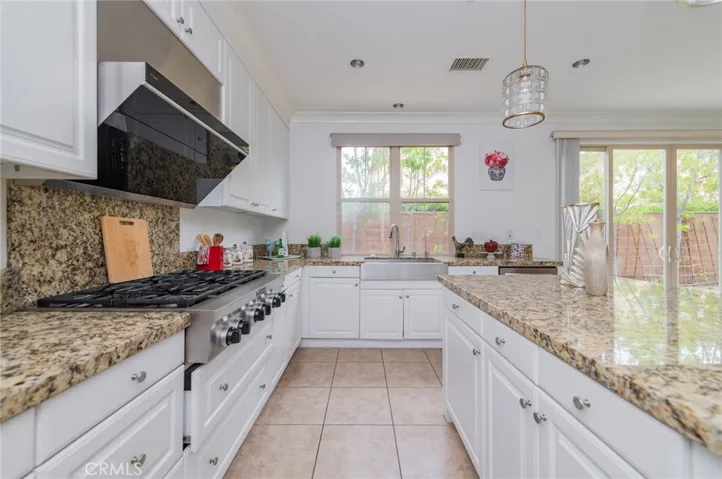 126 Saybrook, Irvine, California 92620