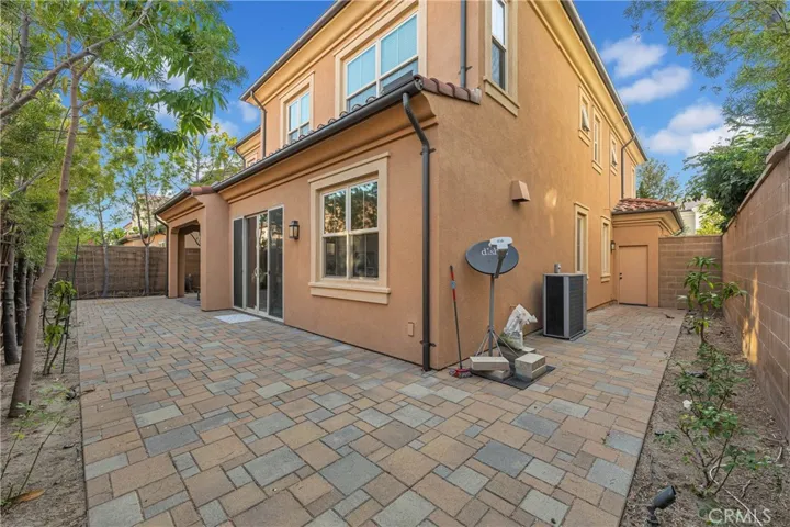 126 Saybrook, Irvine, California 92620