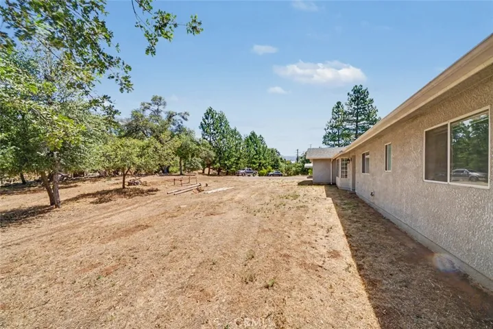 5627 Buckskin Road, Mariposa, California 95338