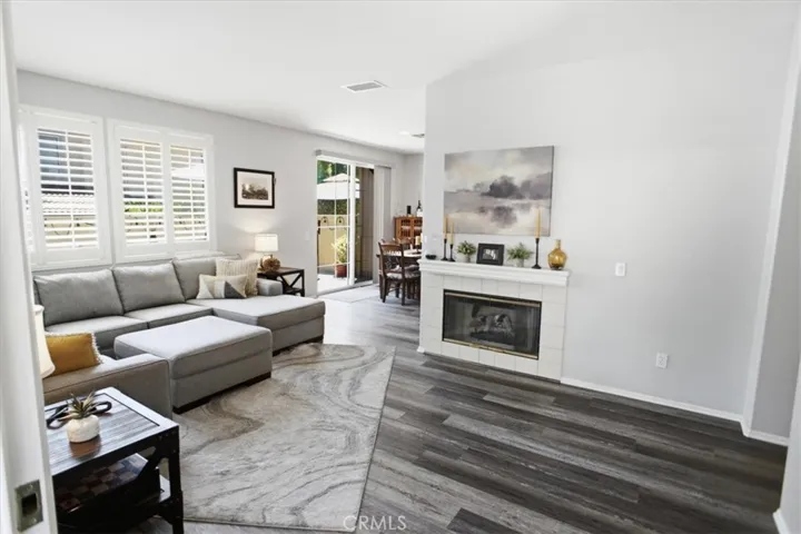 Entry to Living Room