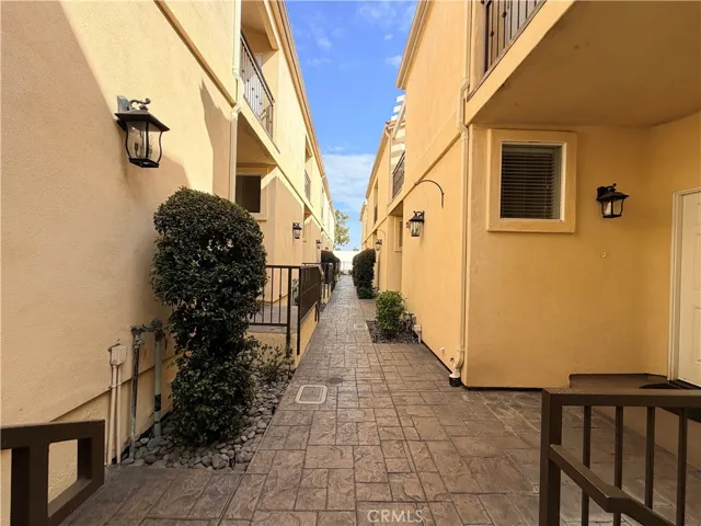 1323 Post Ave B, Torrance, California 90501