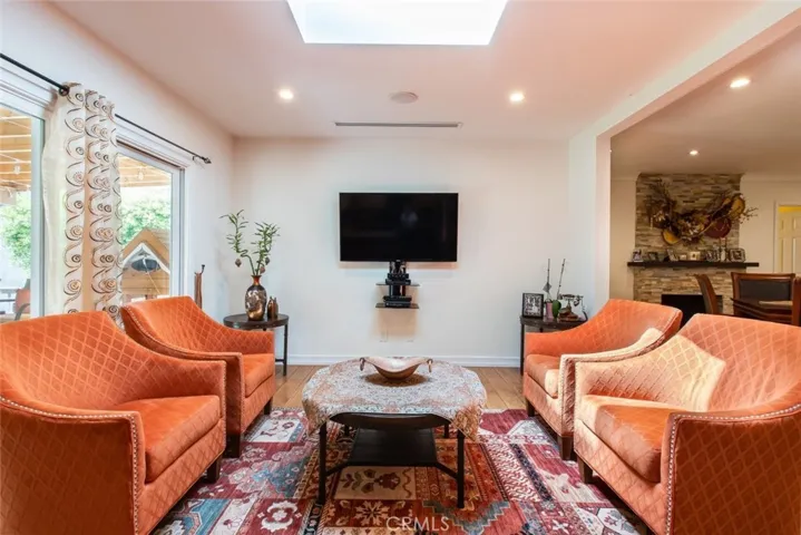 336 W Lexington Drive, Glendale, California 91203
