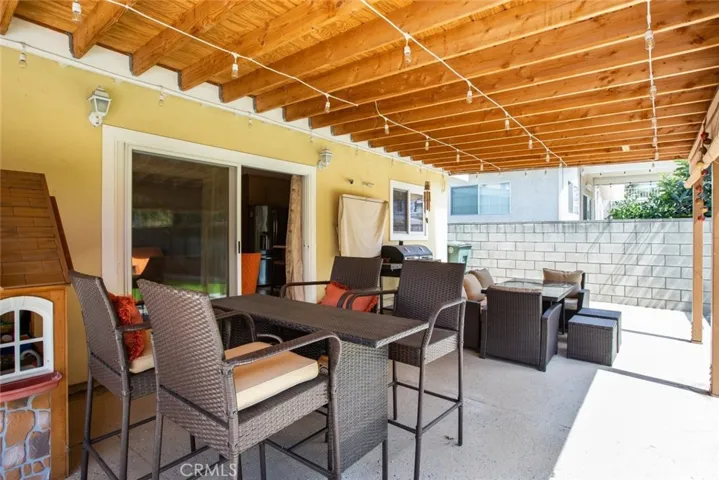 336 W Lexington Drive, Glendale, California 91203