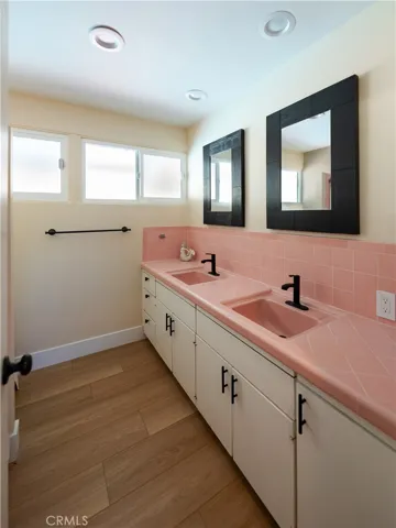 12 Martingale, Rancho Palos Verdes, California 90275
