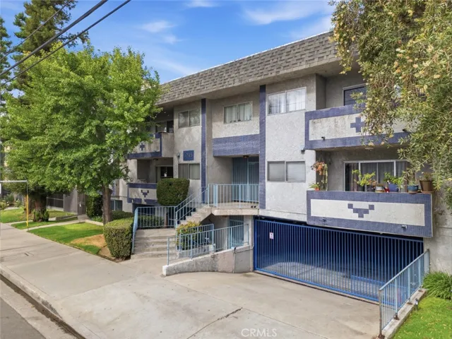 6245 Woodman Avenue 209, Valley Glen, California 91401