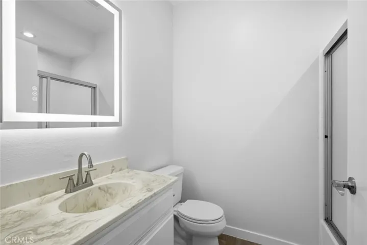 6245 Woodman Avenue 209, Valley Glen, California 91401