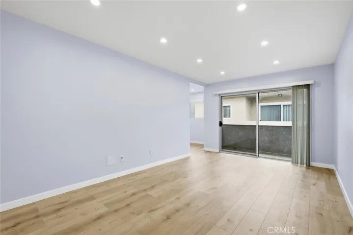 6245 Woodman Avenue 209, Valley Glen, California 91401